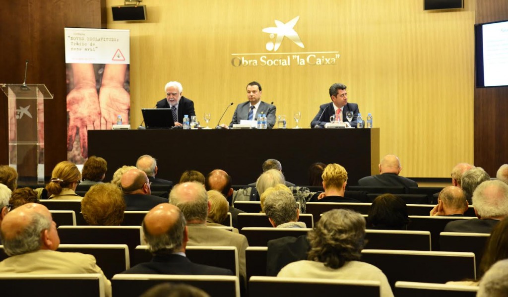 Dr Pavesi, Dr Simon and Dr Marques (Right)