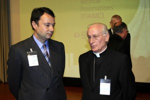 Dr. Simón y cardenal Carles en Congreso FIAMC, 2006