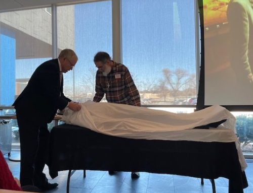 USA: Omaha Guild Reflects on the Shroud of Turin